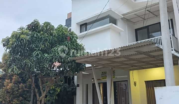 Dijual Rumah Murah Dlm Komplek Cilame Cimahi