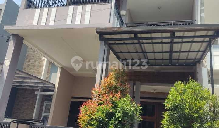 Jual Cepat Rumah Mewah di Komplek Elite
