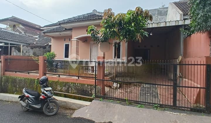 Affordable House in Cimahi, 112sqm Land, Near Borma Padasuka Complex