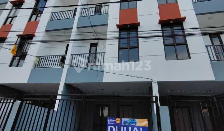 Jual Cepat Rumah Baru Kemayoran 4 Lantai Hanya 1.5*m-an