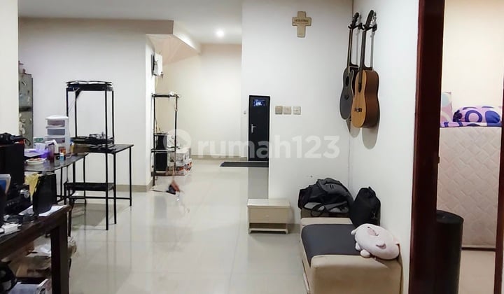 Hot Sale Sunter Agung House 8 X 11 Ready to Live In 2¼ Floors Only 2.2M Slight Negotiation