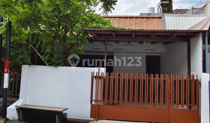Disewakan Rhmah Sunter Standarf Rapi 2 Kamar Siap Huni Hanya 55*Juta-An. Mau ?