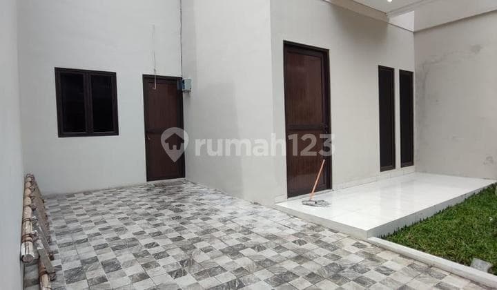 Hot Sale Rumah Bagus 2 Lantai Pulomas 7 X 13 Hanya 2.5*m-an