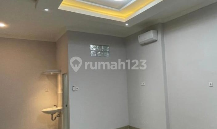 New Brang Rumah Area Pasar Baru Cakep 3½ Lantai Siap Huni 3m Nego
