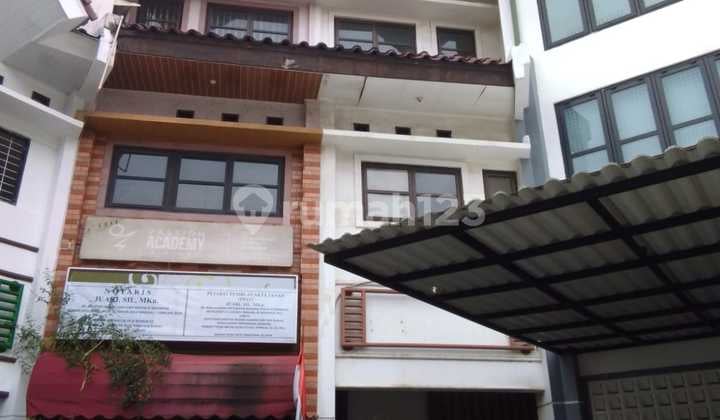 Ruko 150 m2 SHGB Bintaro, Tangerang Selatan Ruko 150 m2 SHGB Bintaro, Tangerang Selatan