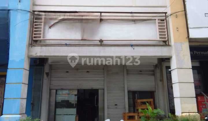 Shop House Needs Total Renovation 150 m² HGB, Bintaro - South Jakarta
