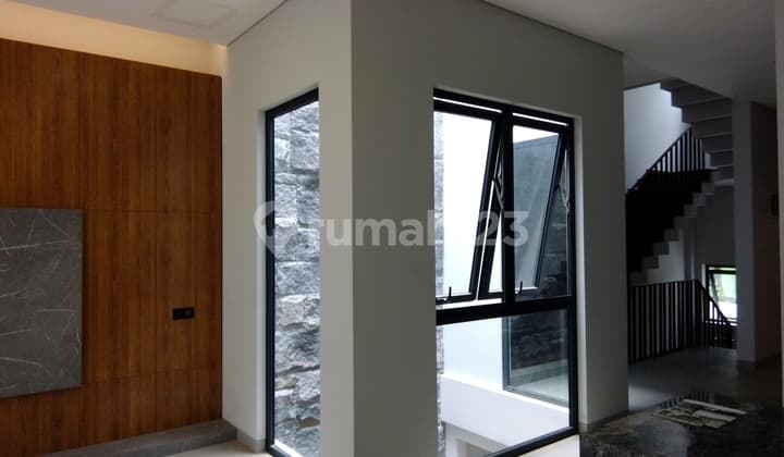 Rumah Bagus Semi Furnished SHM Pangkalan Jati, Depok