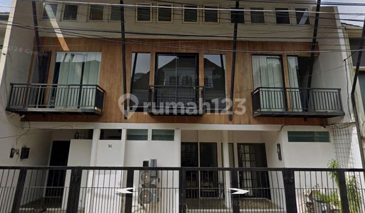Rumah 3 In 1 Cilandak Barat