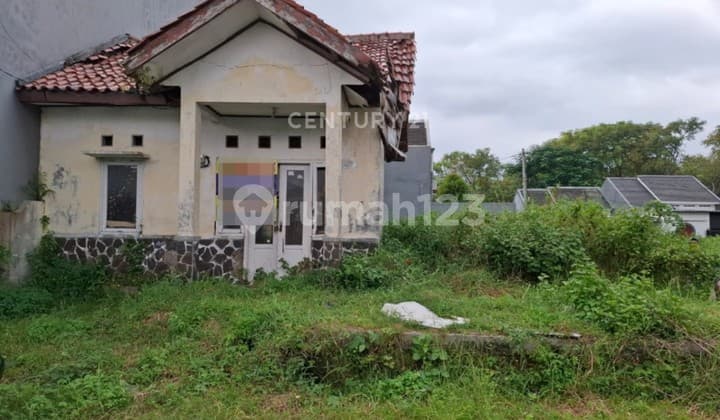 Rumah Tua Hitung Tanah di Ciperna Estate Cirebon