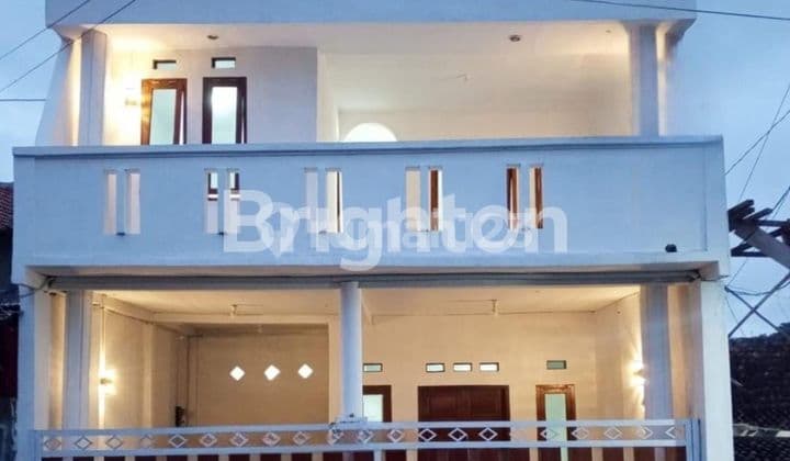 RUMAH CANTIK 2 LT STRATEGIS TENGAH KOTA DAERAH GAJAHMUNGKUR