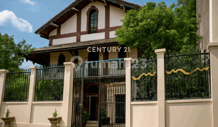 Rumah dengan Halaman Luas di Sleman Barat Dekat Polsek Seyegan