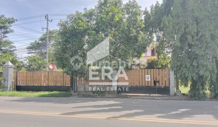 rumah dan gudang siap pakai depan hotel Gran dian Slawi tegal