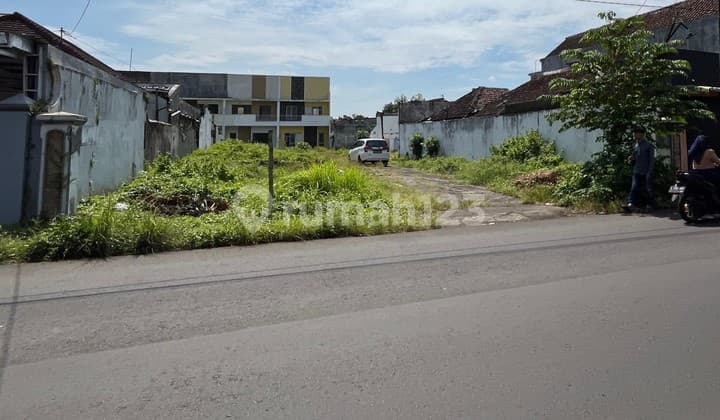 Dijual Tanah Poros Jalan Malang Potensi untuk Usaha
