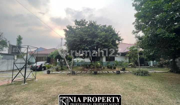 Dijual Rumah Tanah Luas di Tapos Lewinanggung