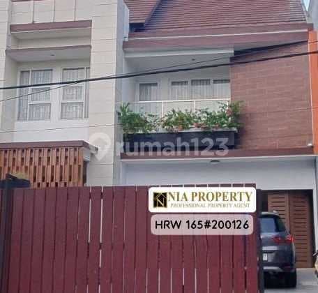 Beautiful & Luxurious House in Boulevard Bukit Golf Riverside Cibubur