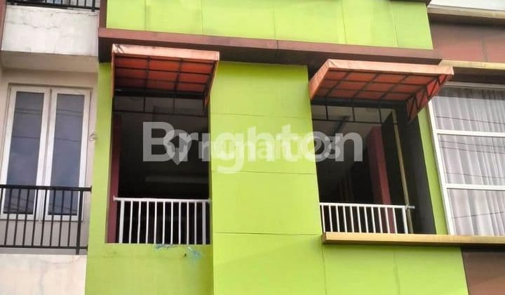 RUKO 3 LT STRATEGIS DI KOMPLEK PERKANTORAN MAJAPAHIT