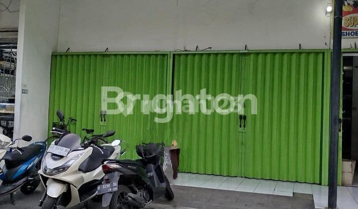 RUKO CANTIK SIAP PAKAI LOKASI DI JALAN RAYA TLOGOSARI COCOK UNTUK USAHA / KANTOR/ KULINER / RUMAH TOKO DI DAERAH TLOGOSARI SEMARANG di TLOGOSARI, Semarang Tengah 60.0 m²