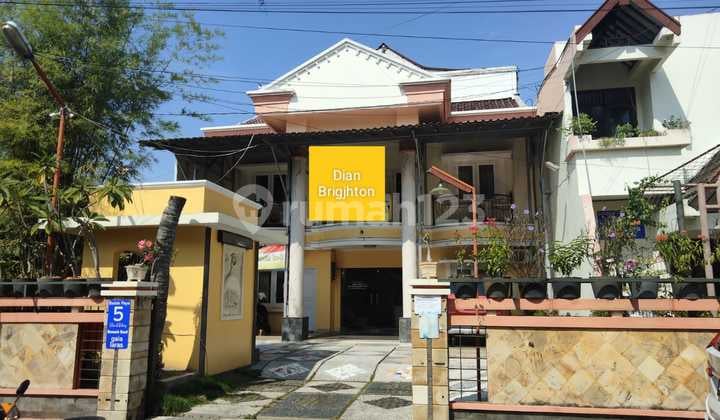 Investasi Rumah Kost 3 Lantai 28 Kamar Cocok Untuk Hotel / Kost / Kostel Lokasi Strategis Di Tengah Kota