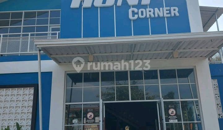 Oper Kontrak Cafe Cantik Dan Bersih Tengah Kota Di Jalan Raya Sangat Dekat Menuju Pantai Kartini Masih 10 Th