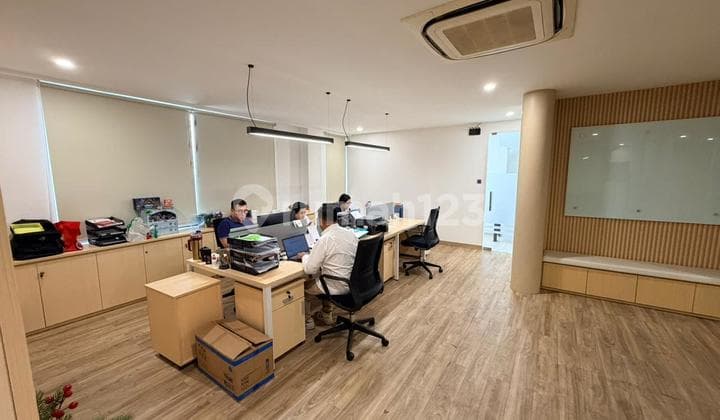 Disewakan Office Space di Elang Laut Pik 175 Sqm Furnished