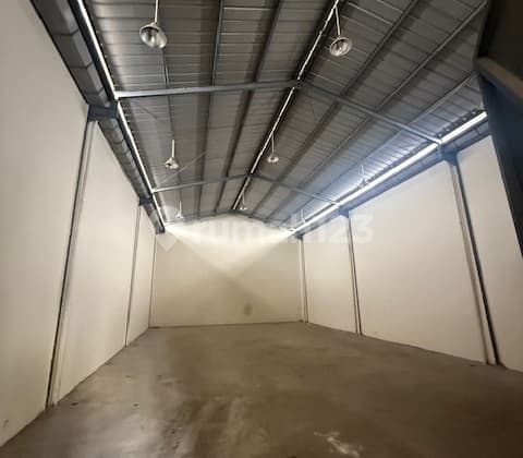Disewakan 300M² Gudang Industri Terpadu Tahap 3 Pik Jakut