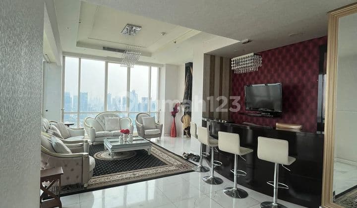 Furnished 4 Bedrooms The Peak Sudirman For Rent