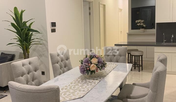 Furnished 3 bedrooms the stature 175sqm dijual
