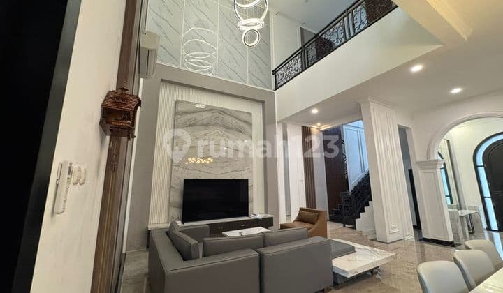 Dijual Rumah Mewah Sektor 1A, Furnish | High Ceiling 4M | Lokasi Premium | 12,5 M Nego