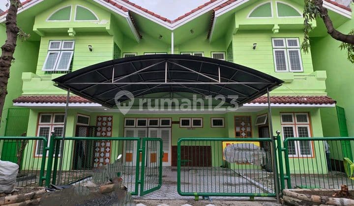 Dijual Rumah Dekat Universitas Petra