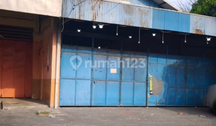 Disewakan Rumah Usaha Raya Sedati