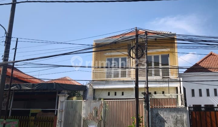 Disewakan Rumah Dekat Gedung Dharma Wanita