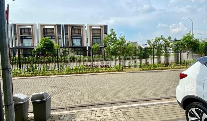 Jalan Besar No Hadap Tetangga di Tanakayubsd City