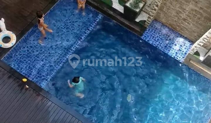 Jual Rumah 3 Lantai Banjar Wijaya Cipondoh Full Furnished Termurah Super Strategis Swimming Pool