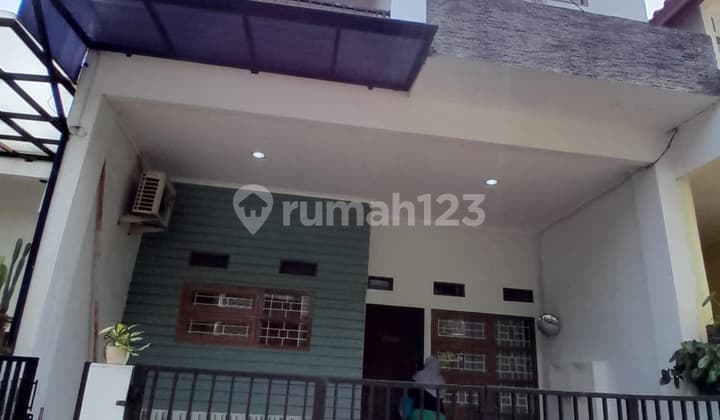 FOR RENT: 2-Story House in Bintaro Sektor 3A, Near Pondok Ranji Station, Most Affordable, Strategic, SHM (Freehold), Negotiable