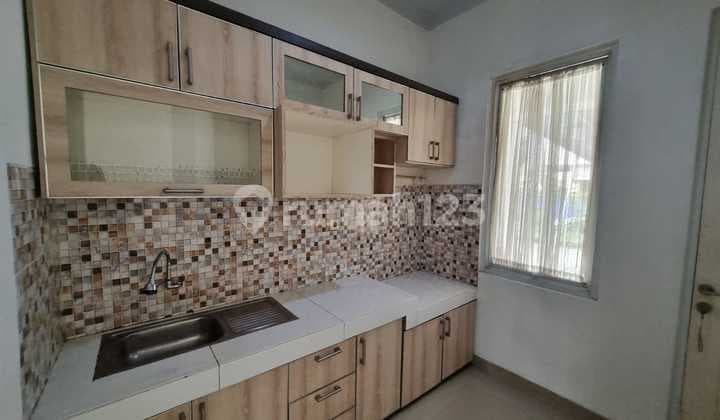 Two-Story River Park Bintaro House, Strategic Location, Move-In Ready