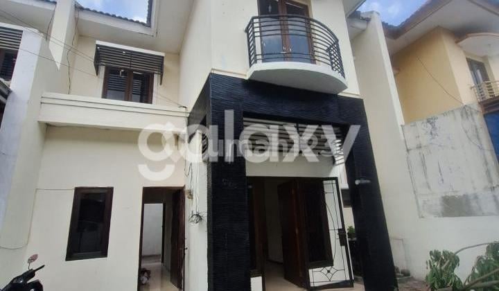 Lebak Indah Regency House, East Surabaya