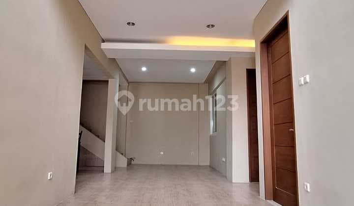 TAMAN PERMATA BINTARO BEBAS BANJIR FULL RENOV 2 LANTAI FURNISH