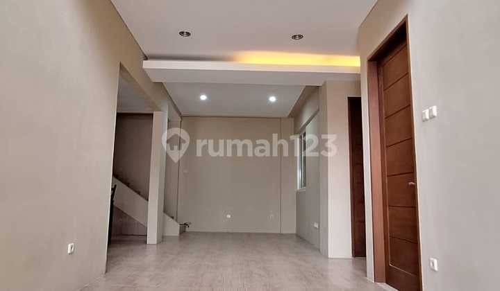 TAMAN PERMATA BINTARO BEBAS BANJIR FULL RENOV 2 LANTAI FURNISH
