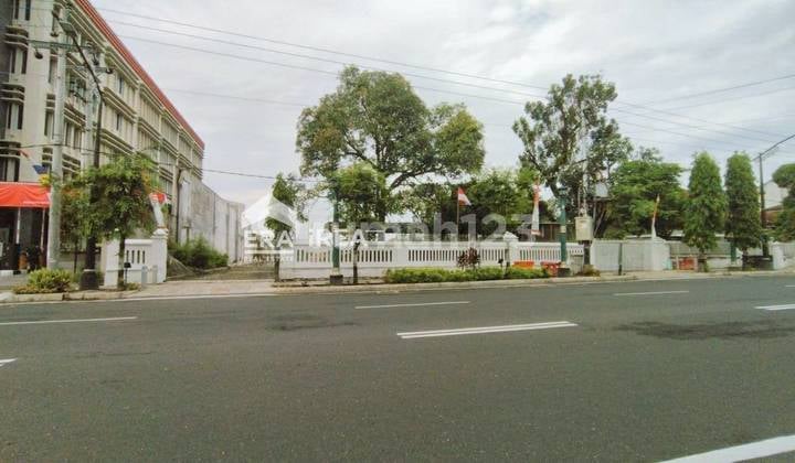 Tanah Jogja Kota Dekat Tugu Yogyakarta