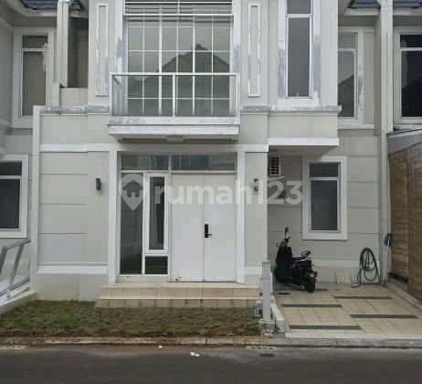 Rumah Di Cluster Grandura Perumahan Lavon Swan City- Cikupa