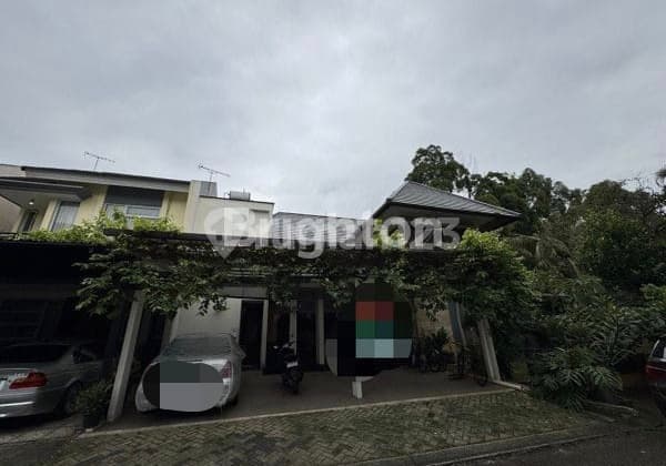 Rumah Mewah Di Cluster The Castilla Bsd City Bagus SHM