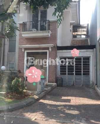 Rumah Lokasi Strategis Di Cluster Taman Crystal Gading Serpong