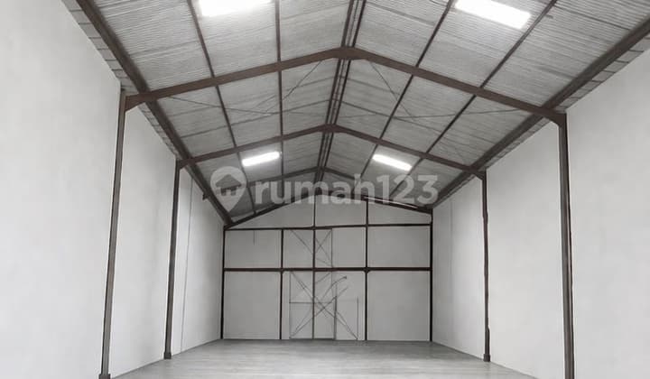 Dijual Gudang dan Tanah di Margomulyo