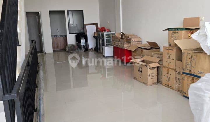 Dijual Ruko 3 Lantai di Eastern Park Keputih