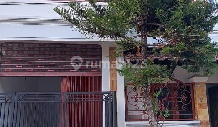 Dijual Rumah 2 Lantai Siap Huni Di Mulyosari