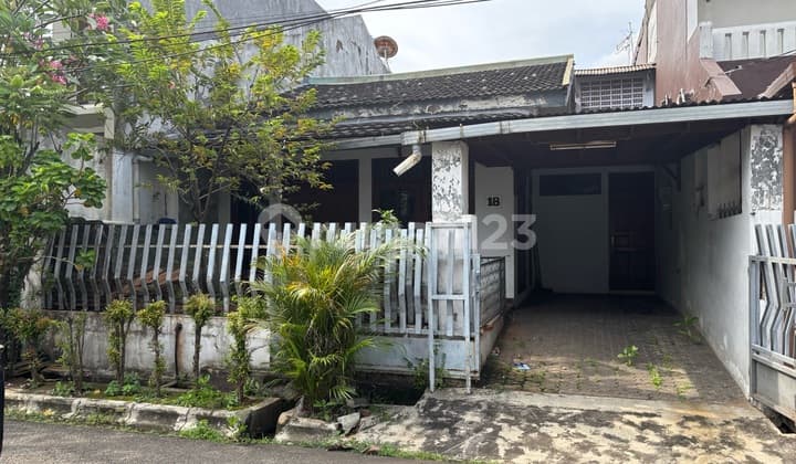 Rumah 1 Lt.tengah Kota.dekat Mall.lingkungan Asri di Pondok Pinang