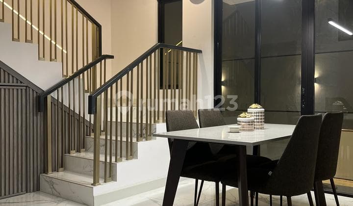 Dijual Murah Rumah Minimalis Cantik Asya Jgc Cluster Matana7x14split Level 3 Lantai3 + 1 Kt3+1 Km