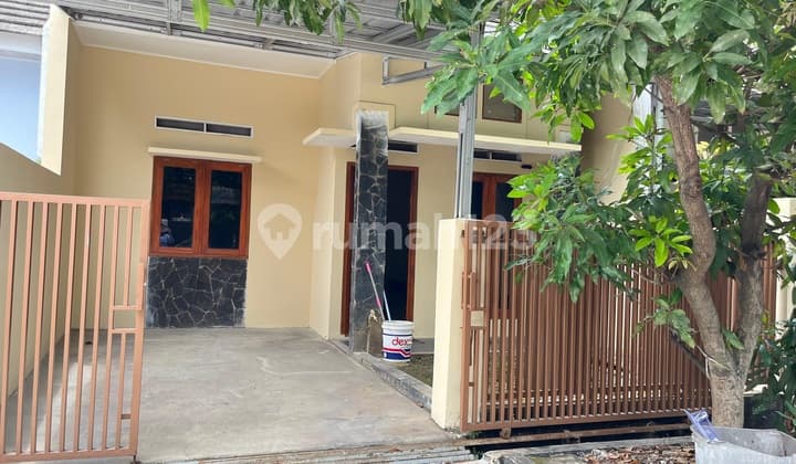 Rumah Terawat Griya Cempaka Arum Dekat Summarecon Bandung