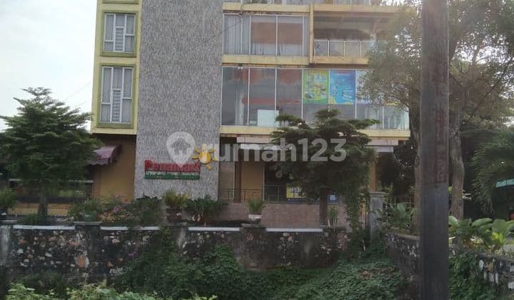 Ruko penamart di jalan soekarno hatta tersedia gudang dan lahan parkir yang luas lampung