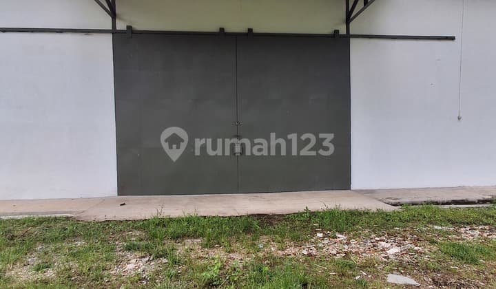 Gudang Siap Pakai Luas 624 di Sukabumi Lampung